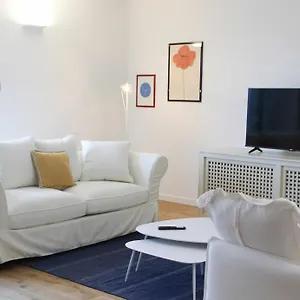 Apartment Waterfront Balcony I Grani 2 Style, Livorno