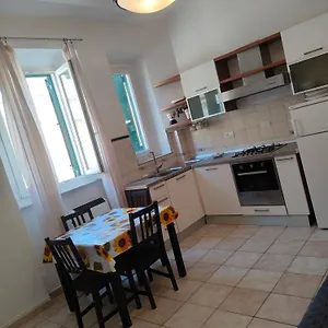 Casa Vicino Agli Imbarchi Con Parcheggio Privato Appartamento